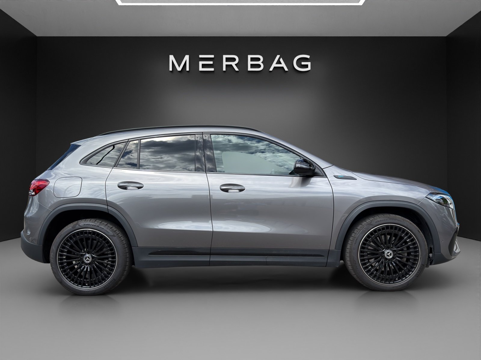 MERCEDES-BENZ EQA 300 AMG Line 4Matic, Électrique, Occasion / Utilisé, Automatique - 2