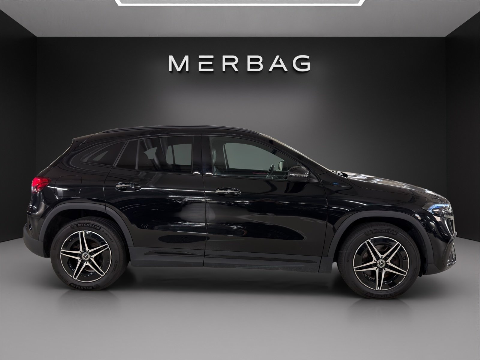 MERCEDES-BENZ EQA 300 AMG Line 4Matic, Électrique, Occasion / Utilisé, Automatique - 4