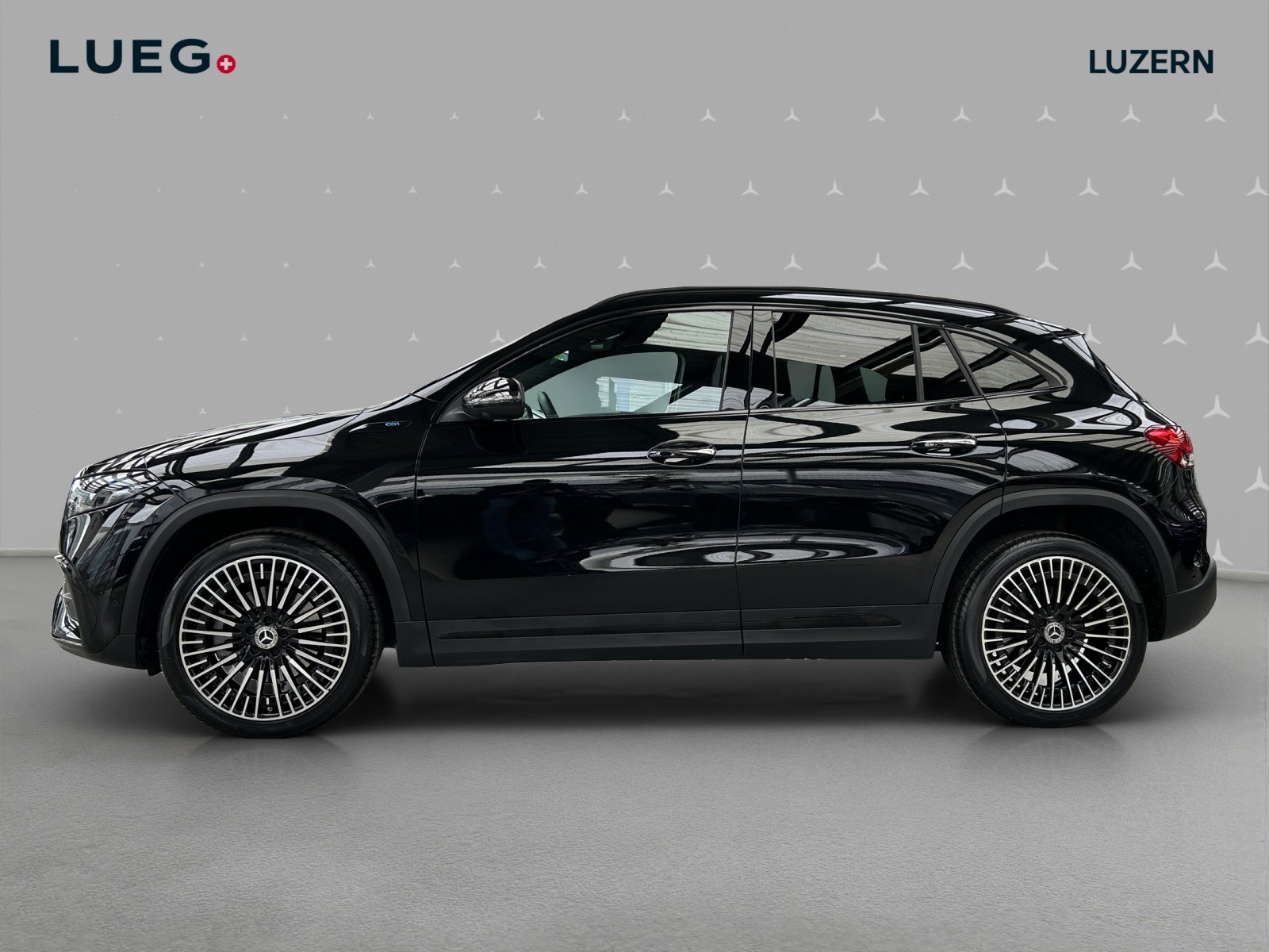 MERCEDES-BENZ EQA 300 AMG Line 4Matic, Électrique, Occasion / Utilisé, Automatique - 2