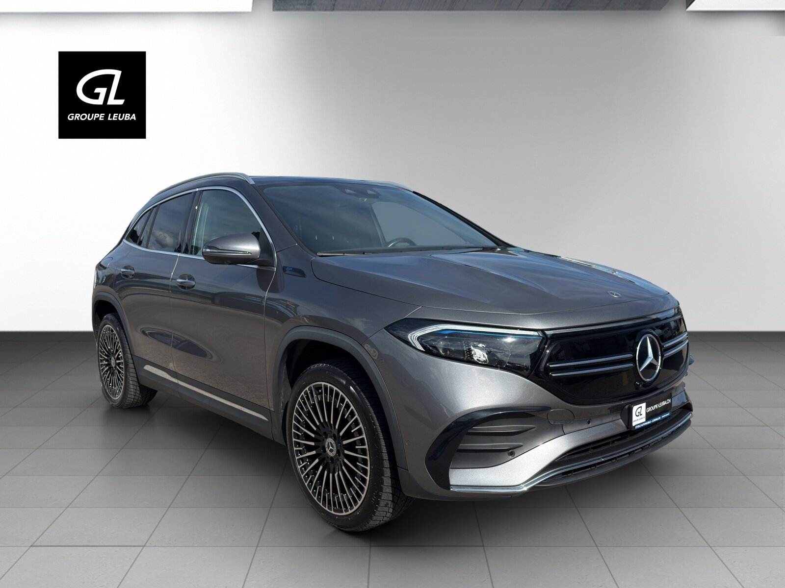 MERCEDES-BENZ EQA 300 AMG Line 4Matic