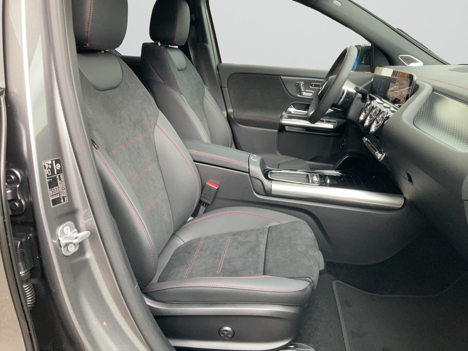MERCEDES-BENZ EQA 300 4MATIC Excellence Edition AMG Line, Elektro, Neuwagen, Automatik - 7