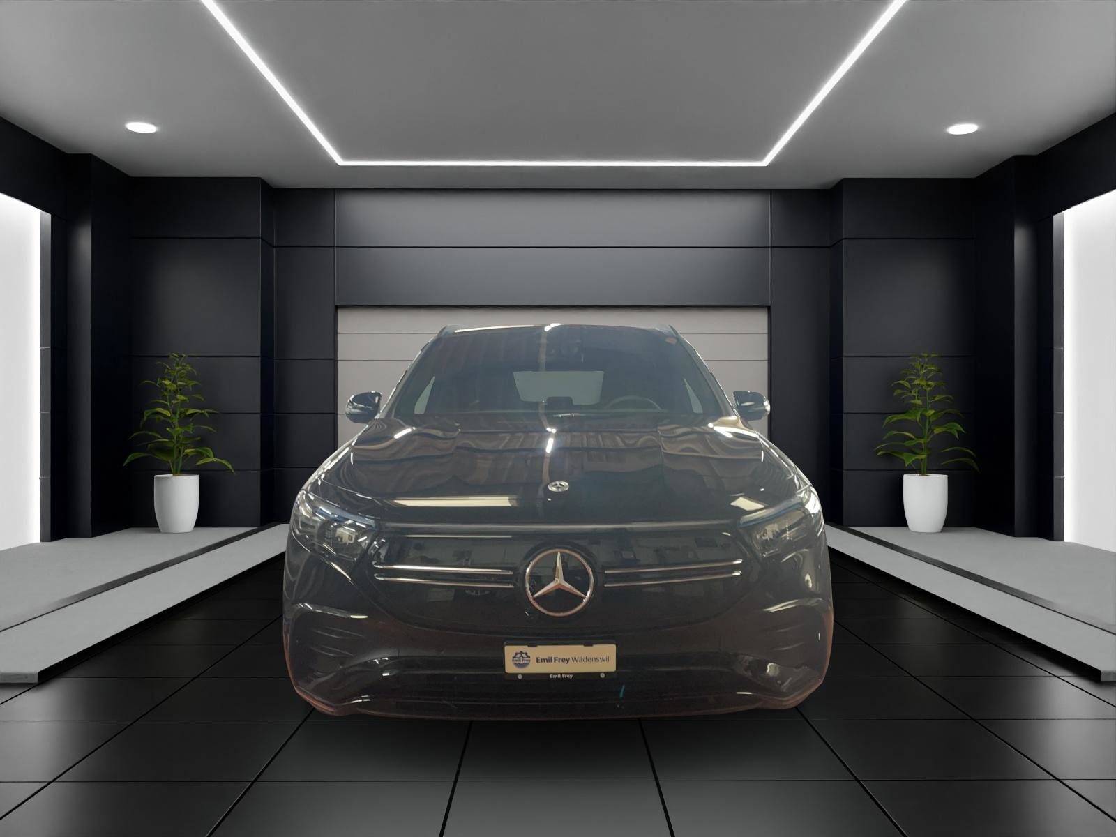 MERCEDES-BENZ EQA 300 4MATIC AMG Line, Elettrica, Occasioni / Usate, Automatico - 2