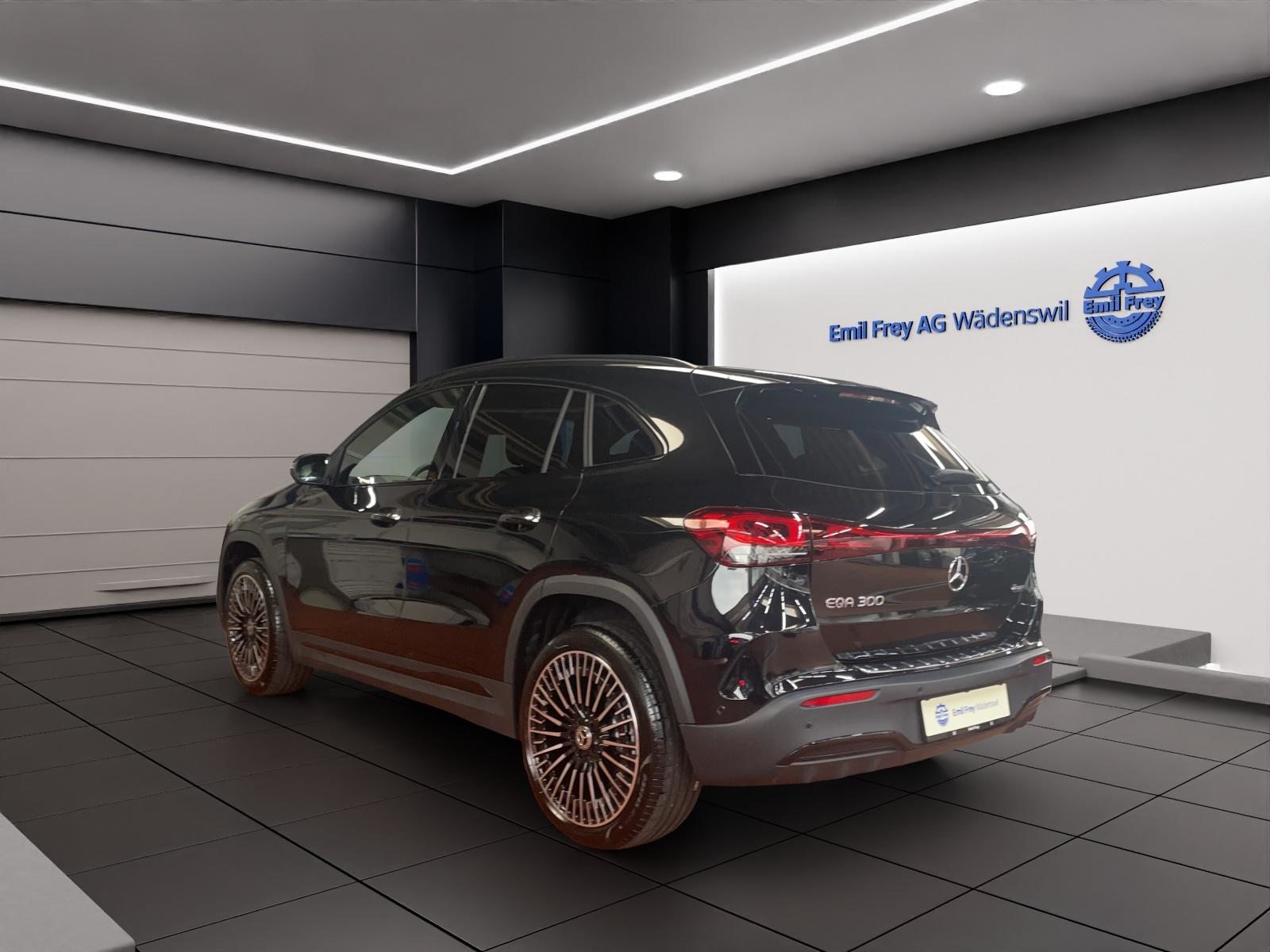 MERCEDES-BENZ EQA 300 4MATIC AMG Line, Elettrica, Occasioni / Usate, Automatico - 4