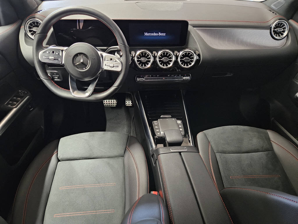 MERCEDES-BENZ EQA 300 4Matic Swiss Star, Elektro, Occasion / Gebraucht, Automatik - 7