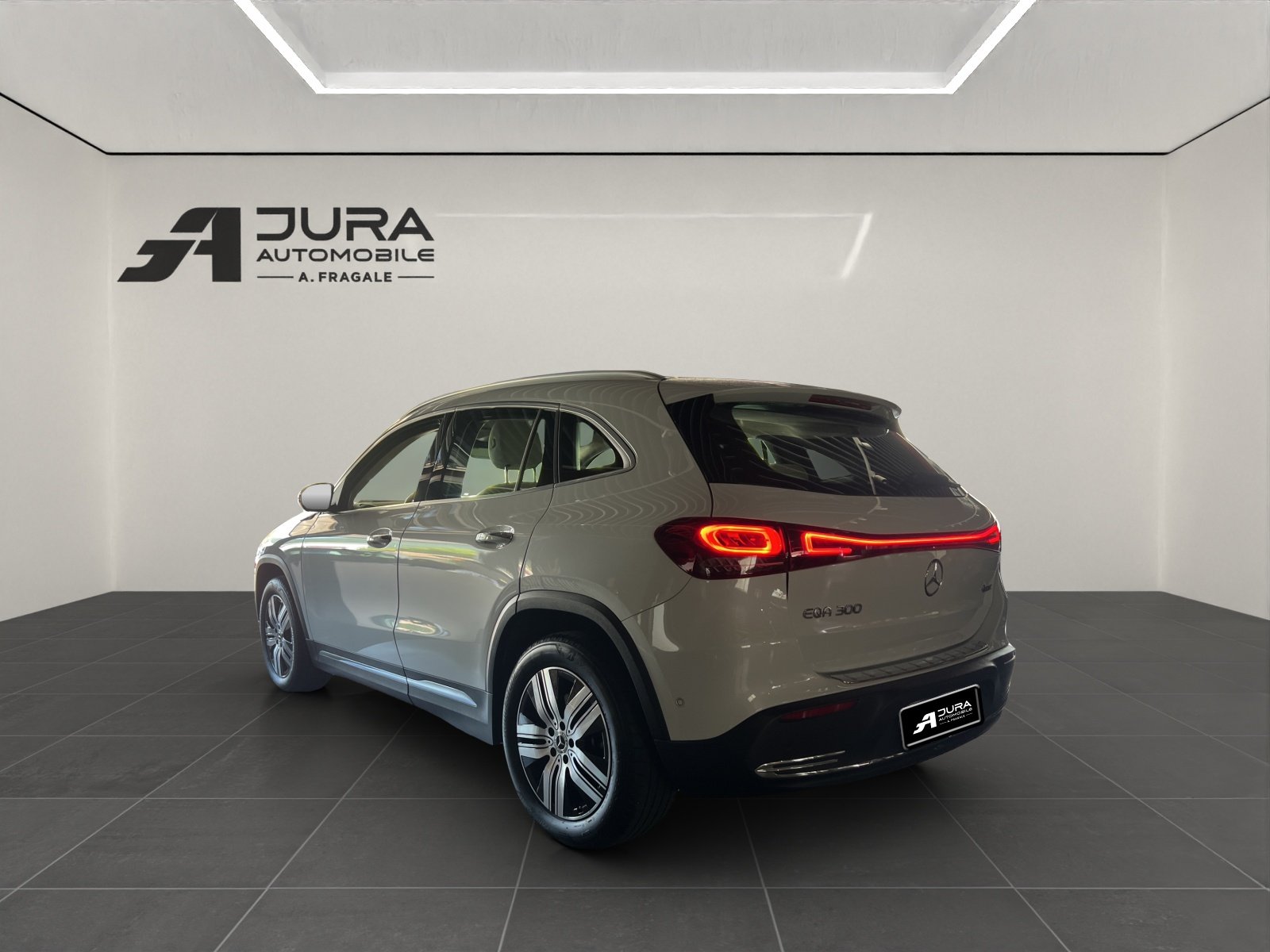 MERCEDES-BENZ EQA 300 Swiss Star 4matic, Elektro, Occasion / Gebraucht, Automatik - 5