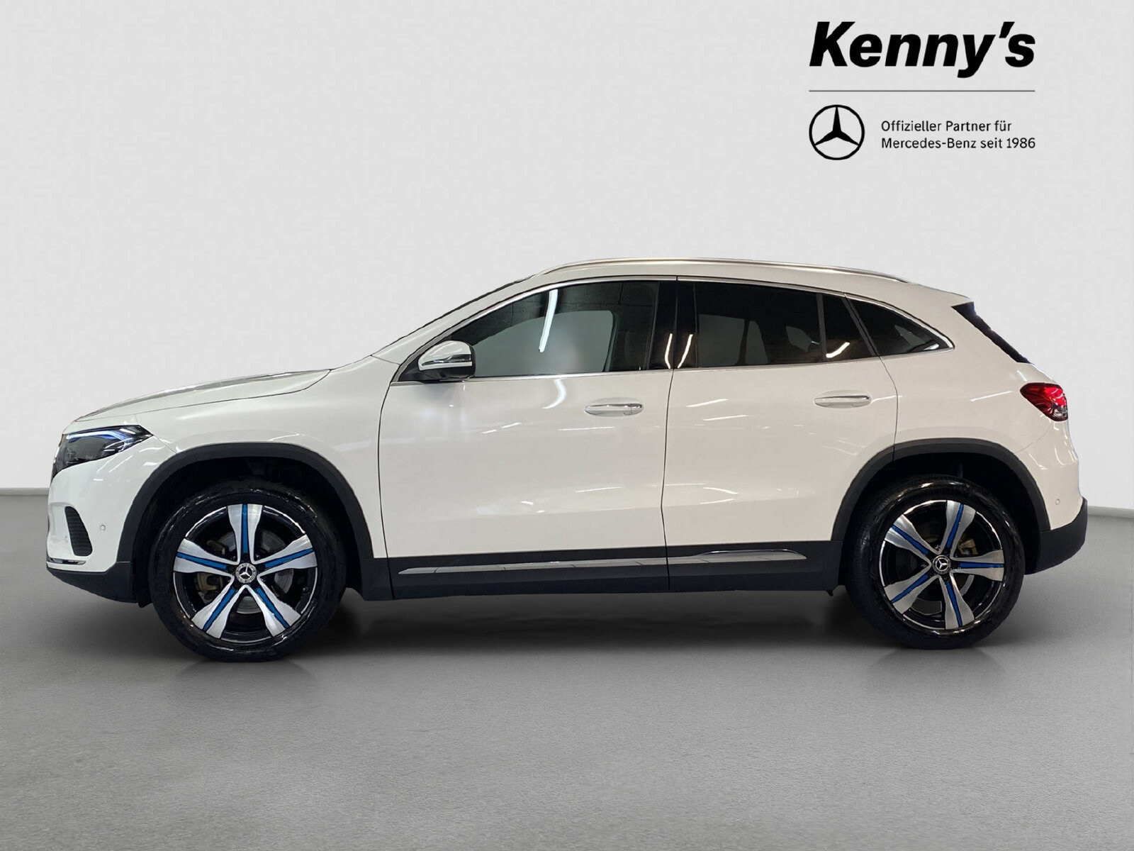 MERCEDES-BENZ EQA 300 Swiss Star 4MATIC, Elettrica, Occasioni / Usate, Automatico - 3