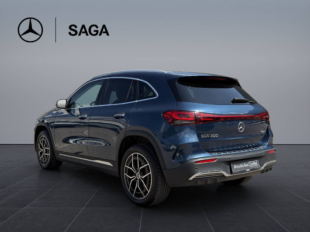 MERCEDES-BENZ EQA 300 Swiss Star AMG Line 4matic, Elettrica, Occasioni / Usate, Automatico - 4