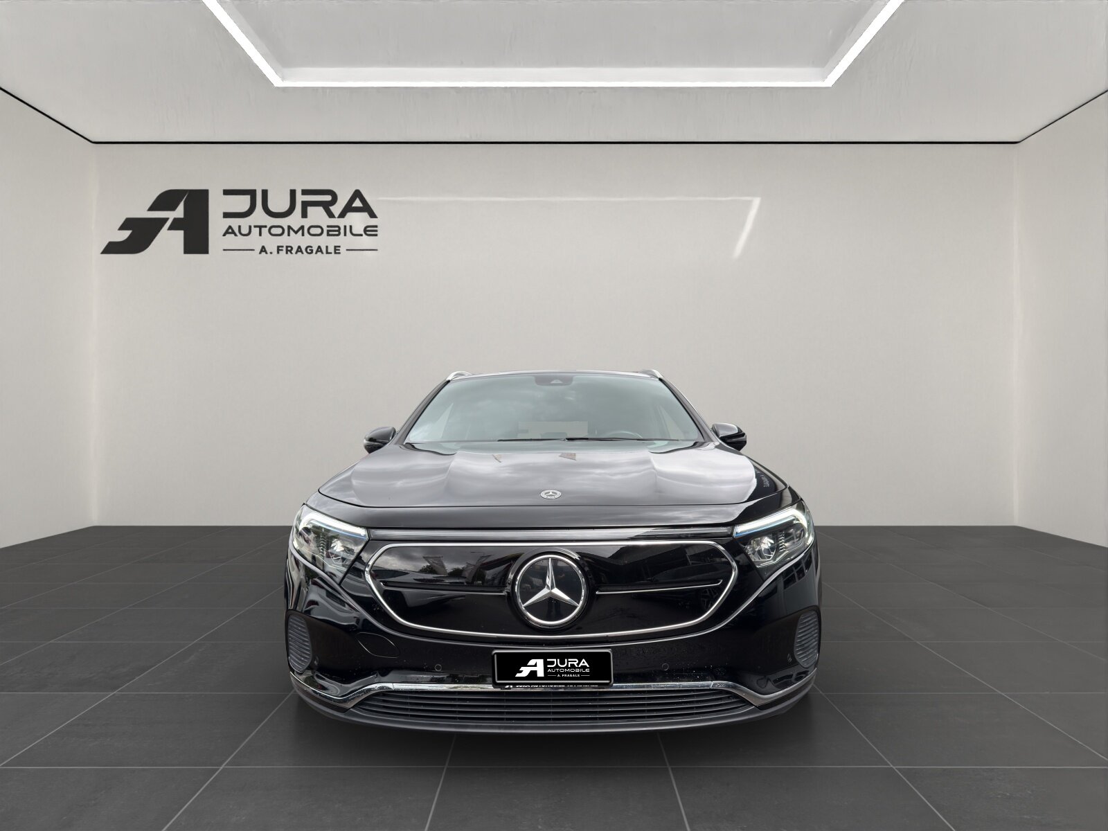 MERCEDES-BENZ EQA 300 4matic Premium, Elektro, Occasion / Gebraucht, Automatik - 3