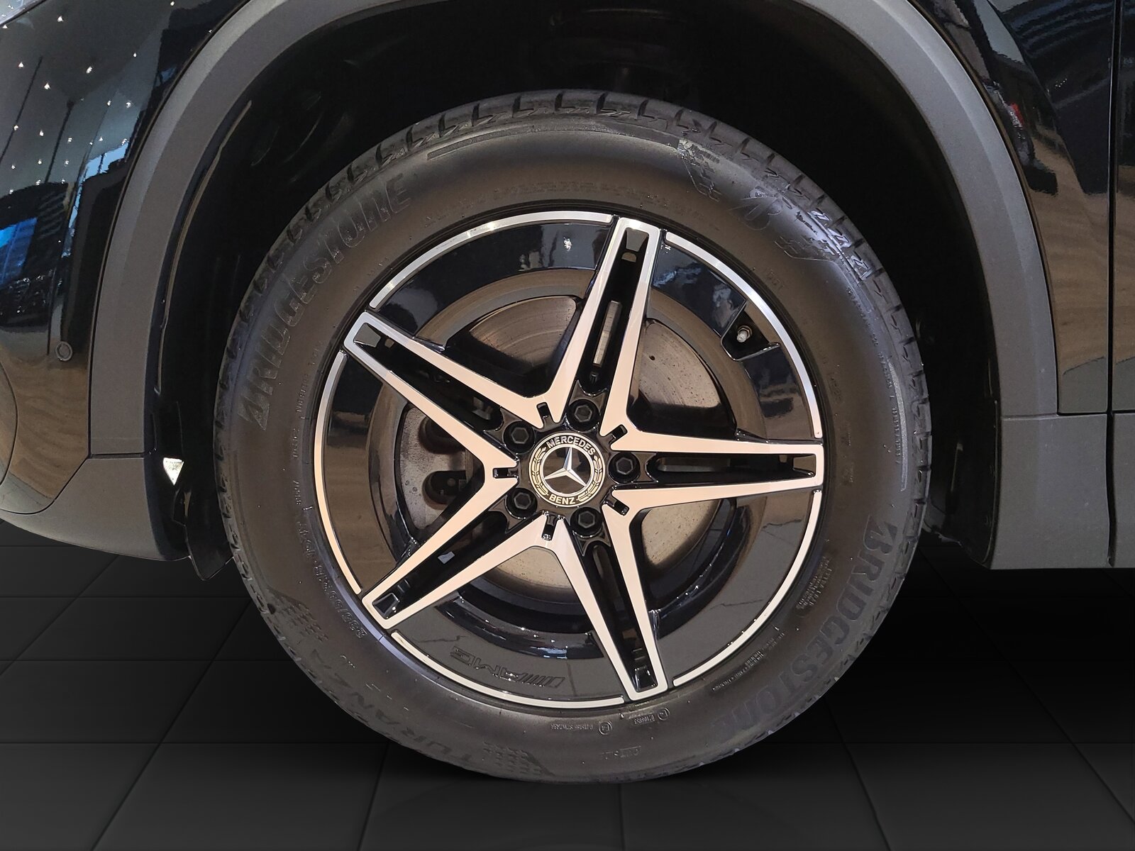 MERCEDES-BENZ EQA 300 AMG 4M, Elektro, Occasion / Gebraucht, Automatik - 7