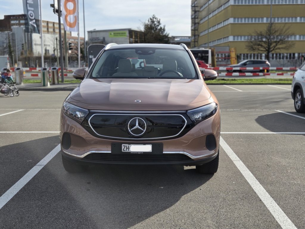 MERCEDES-BENZ EQA 300 4M, Électrique, Occasion / Utilisé, Automatique - 5