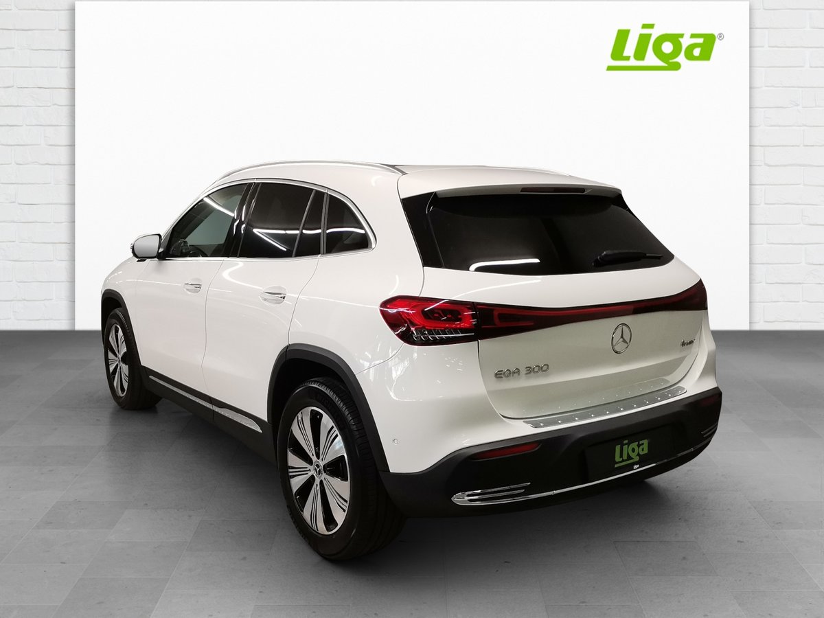 MERCEDES-BENZ EQA 300 SwissStar Progressive 4 Matic, Électrique, Occasion / Utilisé, Automatique - 4