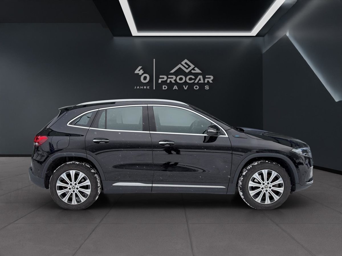 MERCEDES-BENZ EQA 300 Swiss Star Progressive 4matic, Elettrica, Occasioni / Usate, Automatico - 2