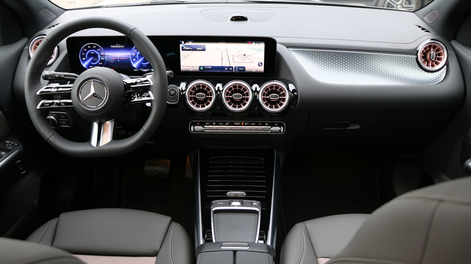 MERCEDES-BENZ EQA 350 4MATIC Excellence Edition, Elettrica, Auto nuove, Automatico - 7