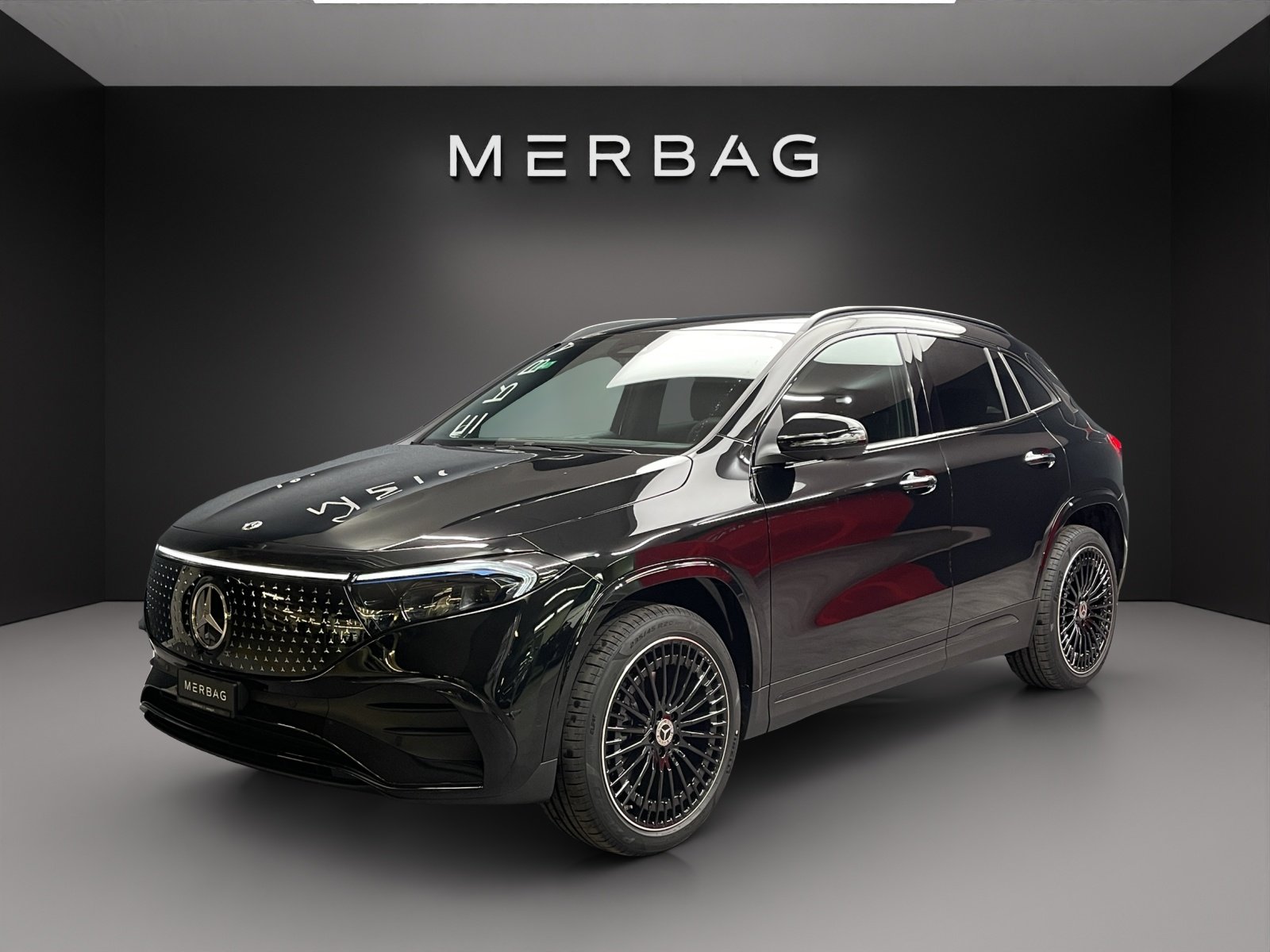 MERCEDES-BENZ EQA 300 4MATIC Excellence Edition