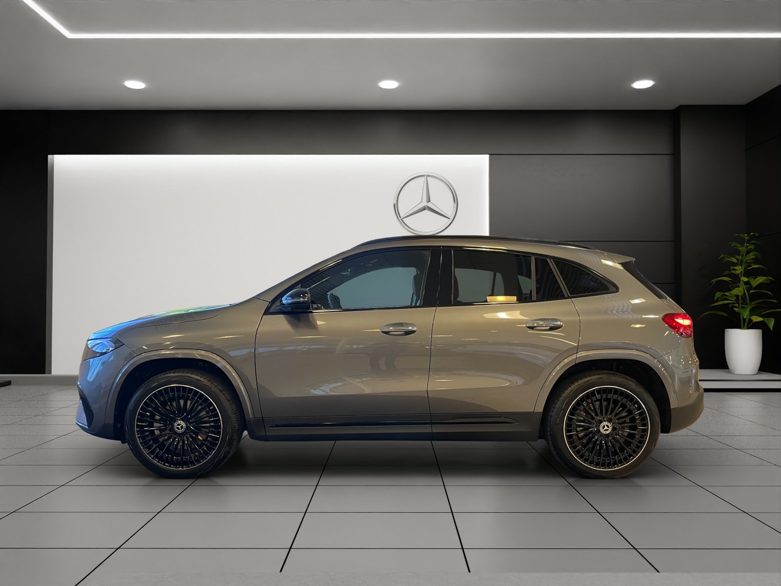 MERCEDES-BENZ EQA 350 66,5 kWh 4Matic Excellence, Électrique, Voiture nouvelle, Automatique - 3
