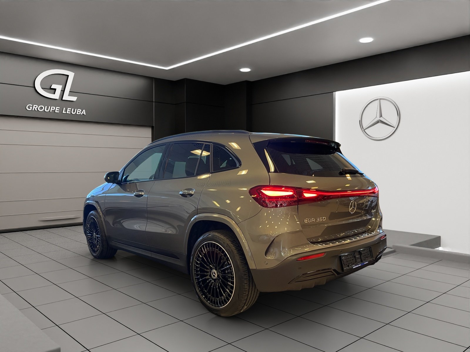 MERCEDES-BENZ EQA 350 66,5 kWh 4Matic Excellence, Électrique, Voiture nouvelle, Automatique - 4