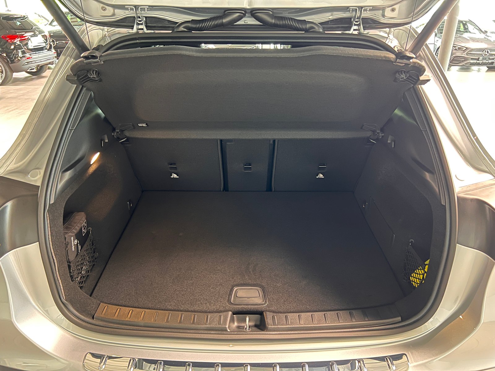 MERCEDES-BENZ EQA 350 66,5 kWh 4Matic Excellence, Elektro, Neuwagen, Automatik - 7
