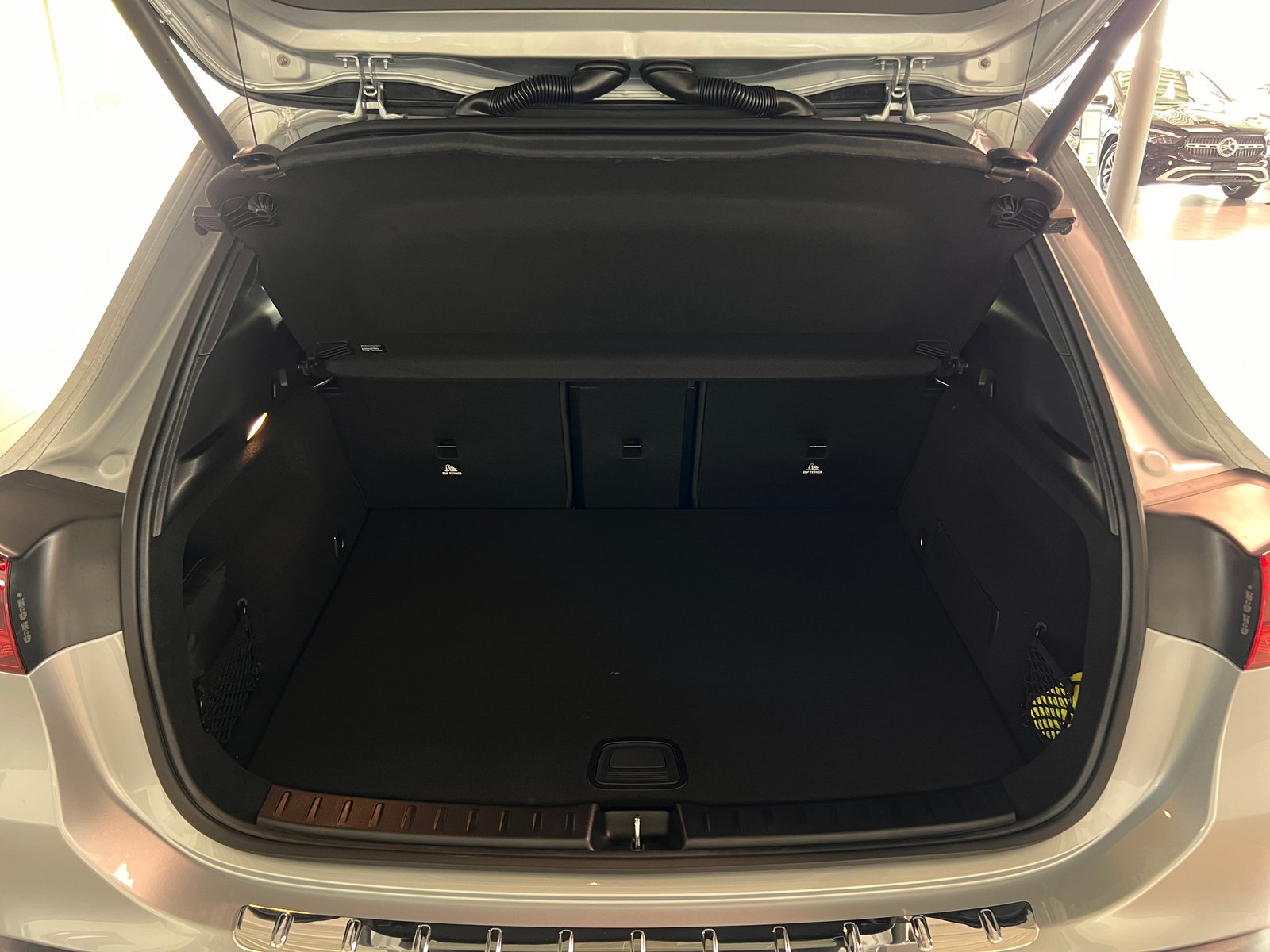 MERCEDES-BENZ EQA 350 66,5 kWh 4Matic Excellence, Elektro, Neuwagen, Automatik - 7