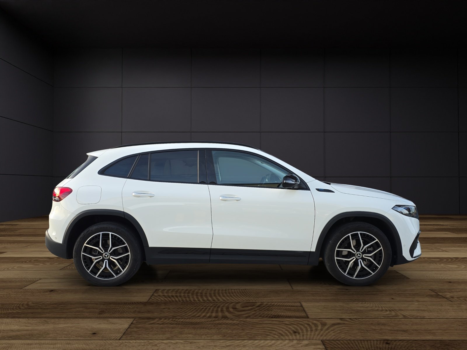 MERCEDES-BENZ EQA 350 AMG Line 4Matic, Elektro, Occasion / Gebraucht, Automatik - 5