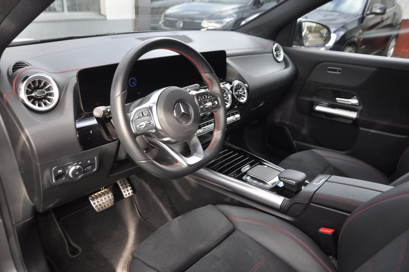 MERCEDES-BENZ EQA 350 AMG Line 4Matic I Anhängerkupplung, Électrique, Occasion / Utilisé, Automatique - 5