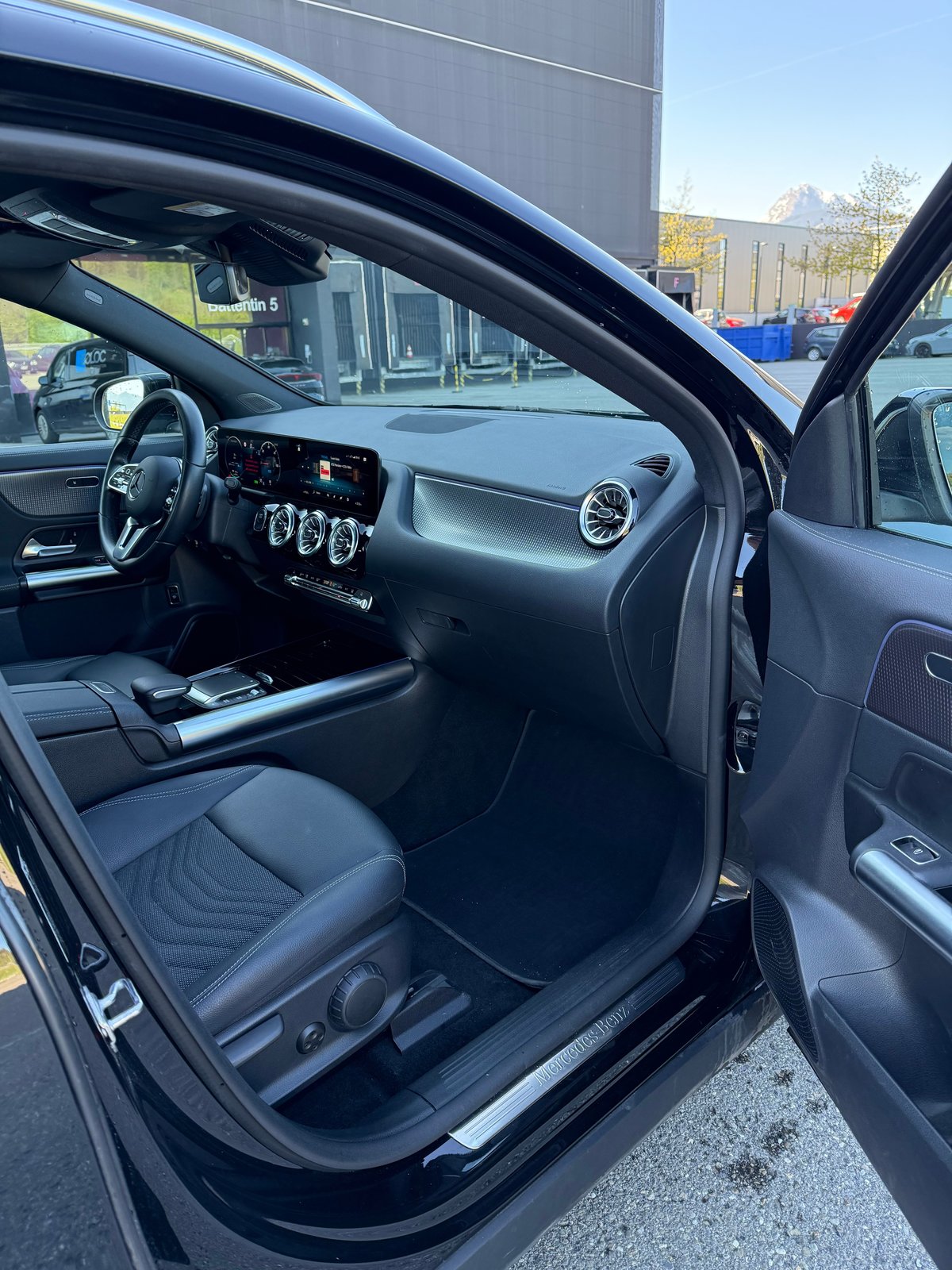 MERCEDES-BENZ EQA 350 4Matic, Électrique, Occasion / Utilisé, Automatique - 5