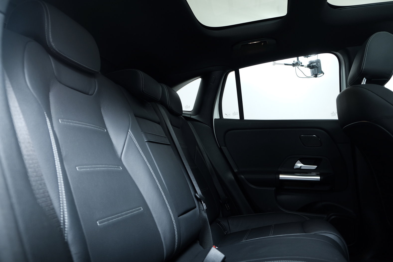 MERCEDES-BENZ EQA 350 AMG Line 4Matic, Elektro, Occasion / Gebraucht, Automatik - 7