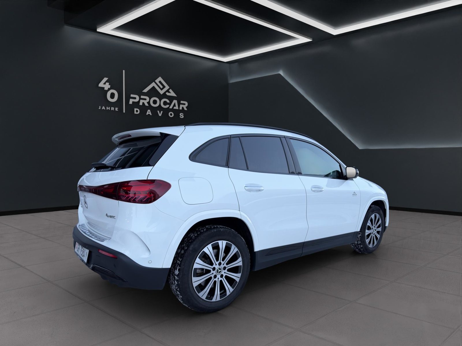 MERCEDES-BENZ EQA 350 Swiss Star AMG Line 4matic, Elektro, Occasion / Gebraucht, Automatik - 4