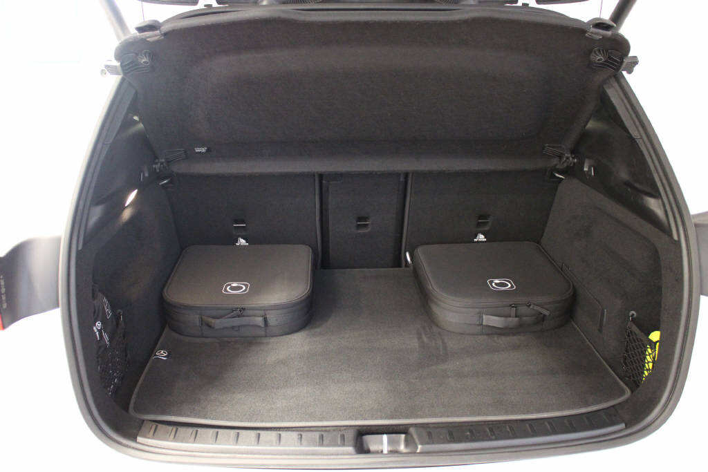 MERCEDES-BENZ EQA 350 4Matic AMG Line Swiss Star, Electric, Second hand / Used, Automatic - 4