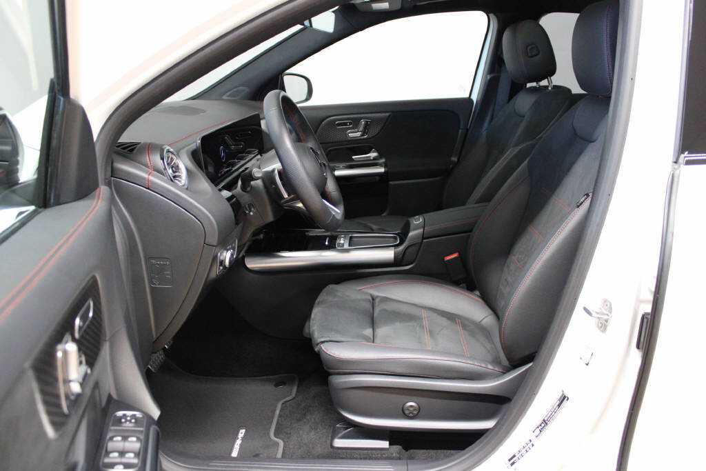 MERCEDES-BENZ EQA 350 4Matic AMG Line Swiss Star, Electric, Second hand / Used, Automatic - 7