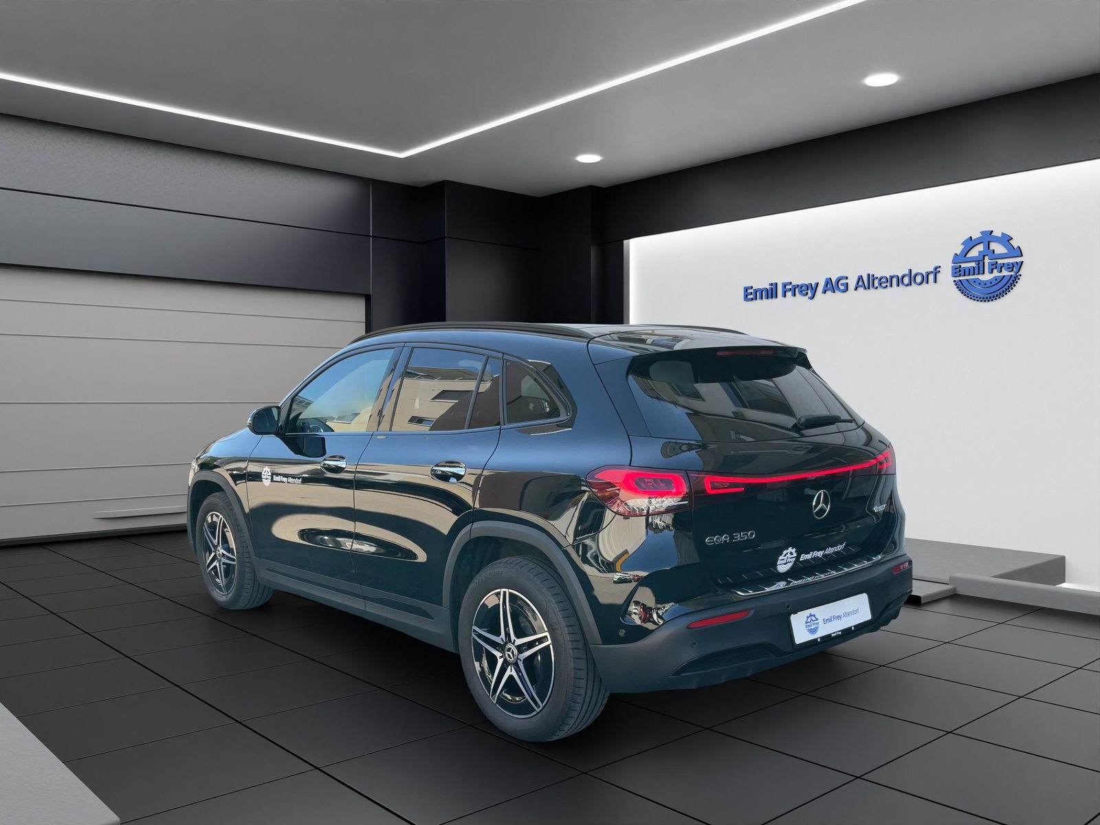 MERCEDES-BENZ EQA 350 4MATIC AMG Line, Elektro, Occasion / Gebraucht, Automatik - 4