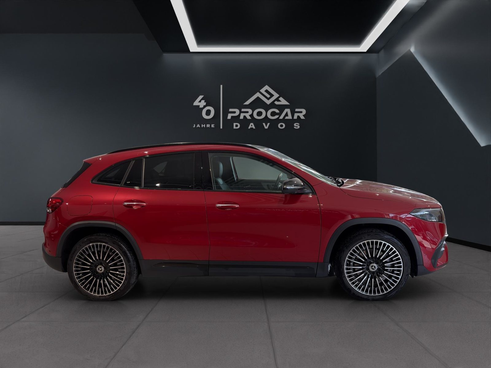 MERCEDES-BENZ EQA 350 Swiss Star AMG Line 4matic, Elettrica, Occasioni / Usate, Automatico - 2