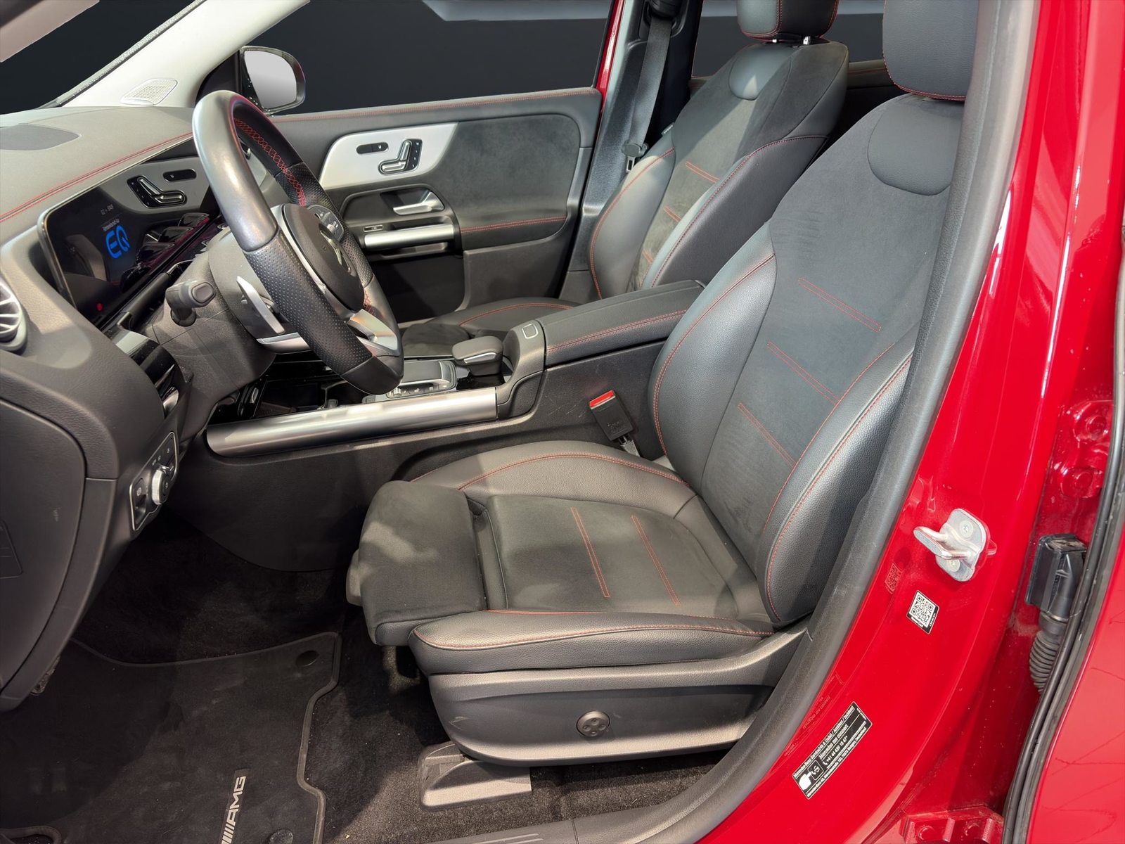 MERCEDES-BENZ EQA 350 Swiss Star AMG Line 4matic, Elettrica, Occasioni / Usate, Automatico - 6