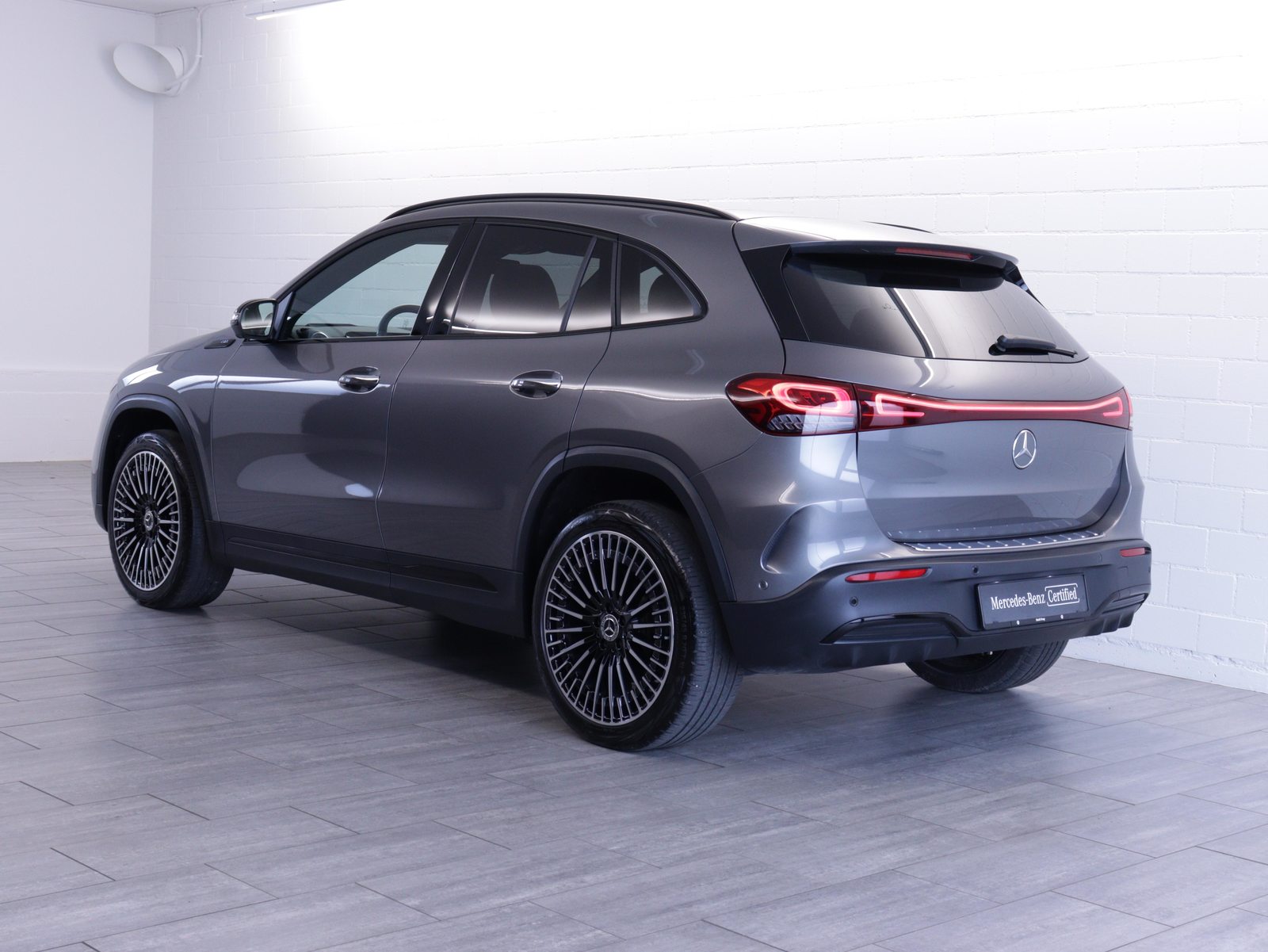 MERCEDES-BENZ EQA 350 AMG Line 4matic, Elettrica, Occasioni / Usate, Automatico - 4