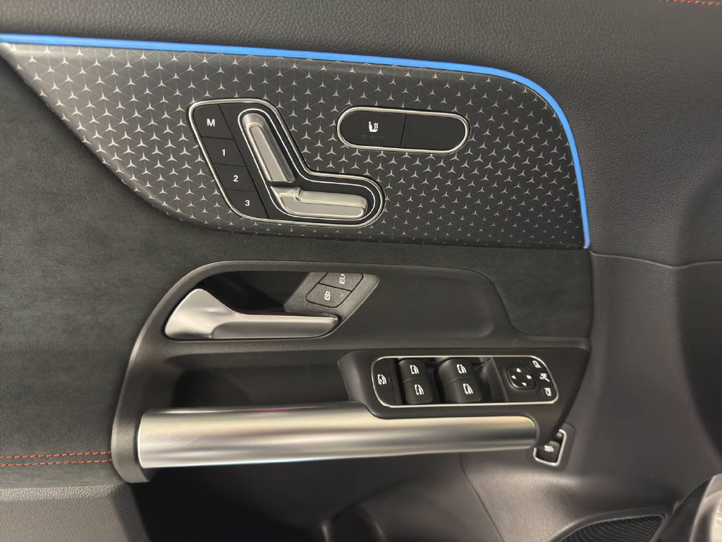 MERCEDES-BENZ EQA 350 AMG Line 4Matic Excellence Edition, Elektro, Neuwagen, Automat - 6