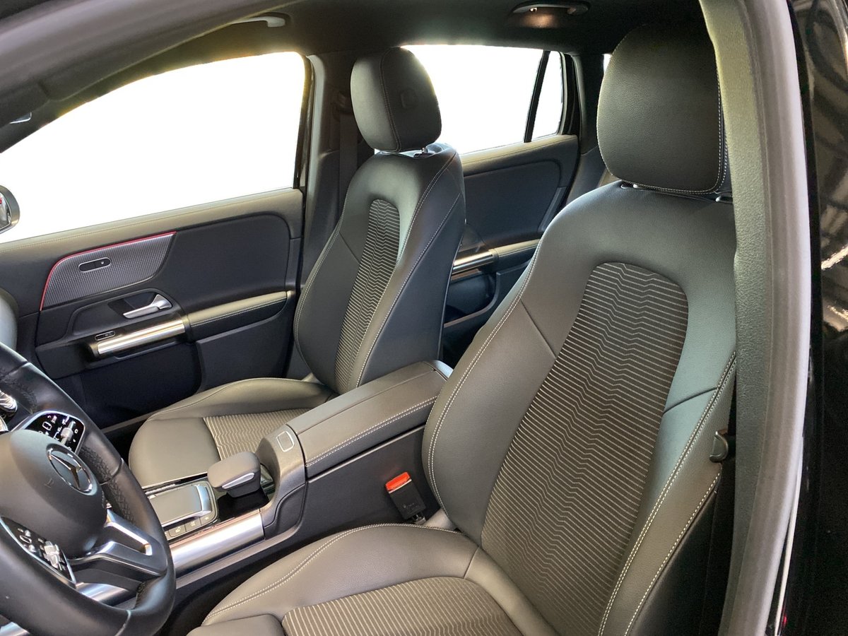 MERCEDES-BENZ EQA 350 4MATIC, Électrique, Occasion / Utilisé, Automatique - 7