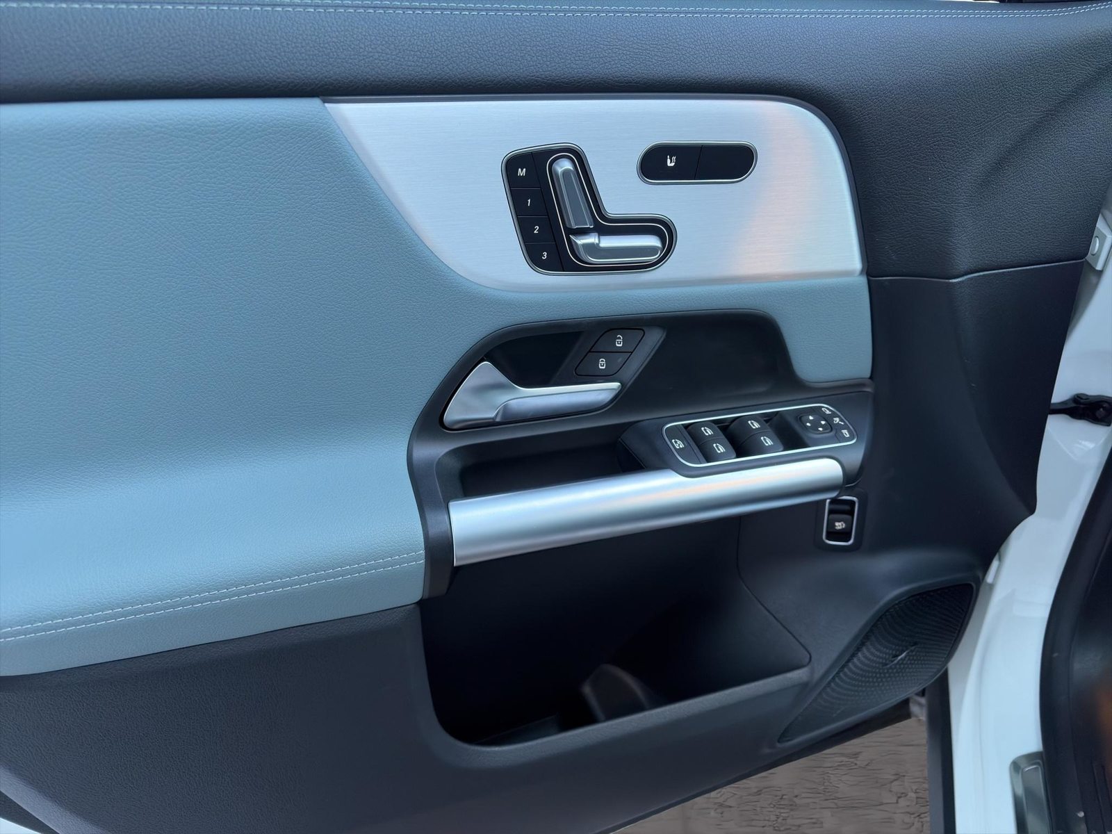 MERCEDES-BENZ EQA 350 Swiss Star AMG Line 4matic, Elettrica, Occasioni / Usate, Automatico - 7