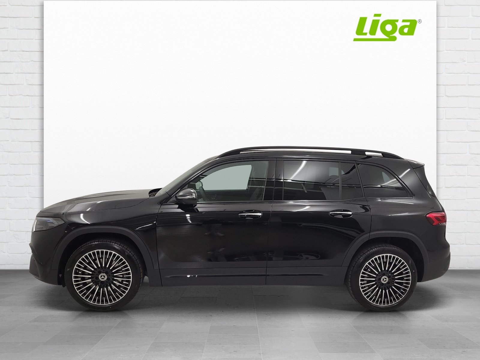 MERCEDES-BENZ EQB 350 AMG Line 4Matic