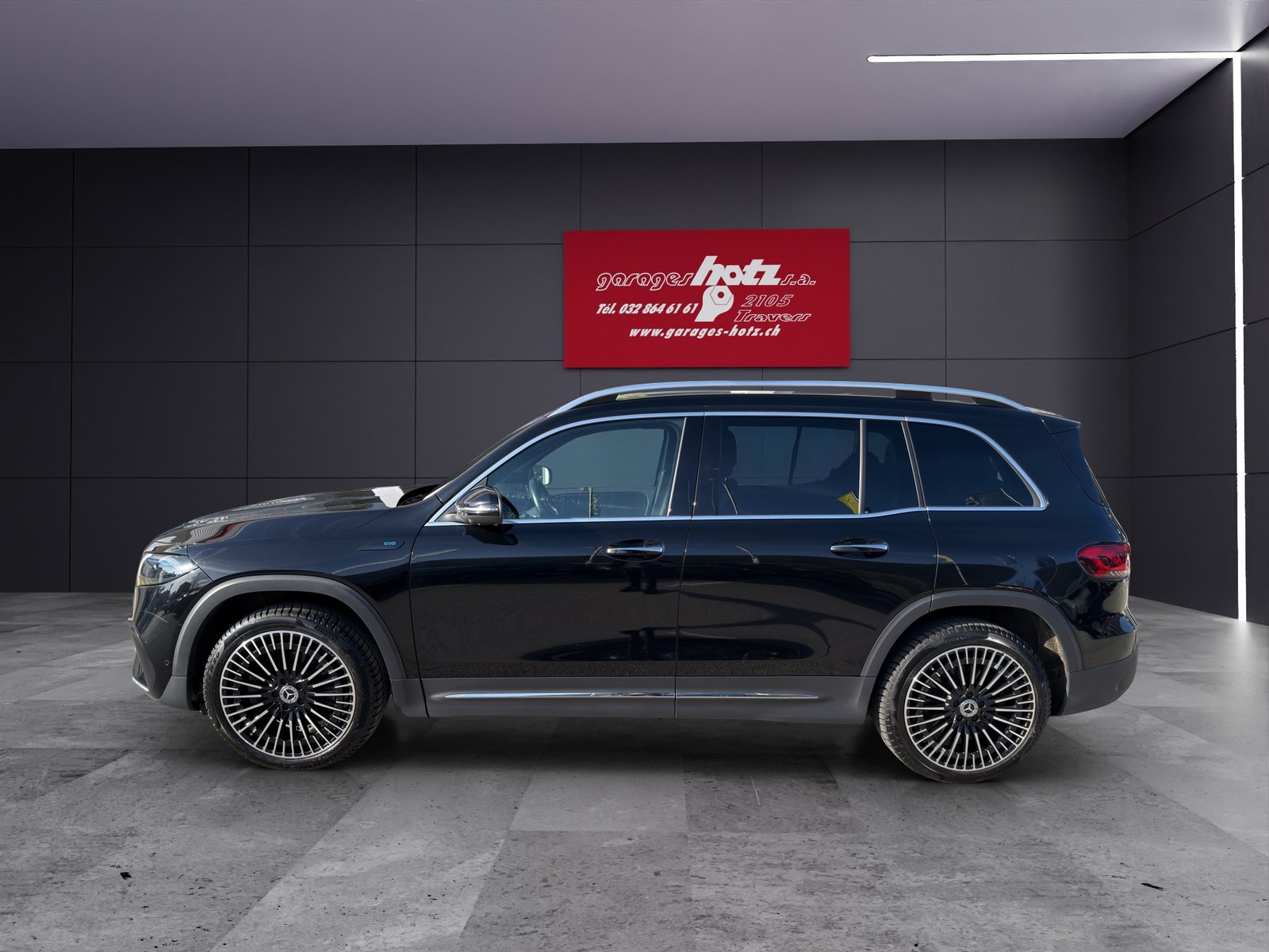 MERCEDES-BENZ EQB 300 4Matic AMG Line, Électrique, Occasion / Utilisé, Automatique - 3