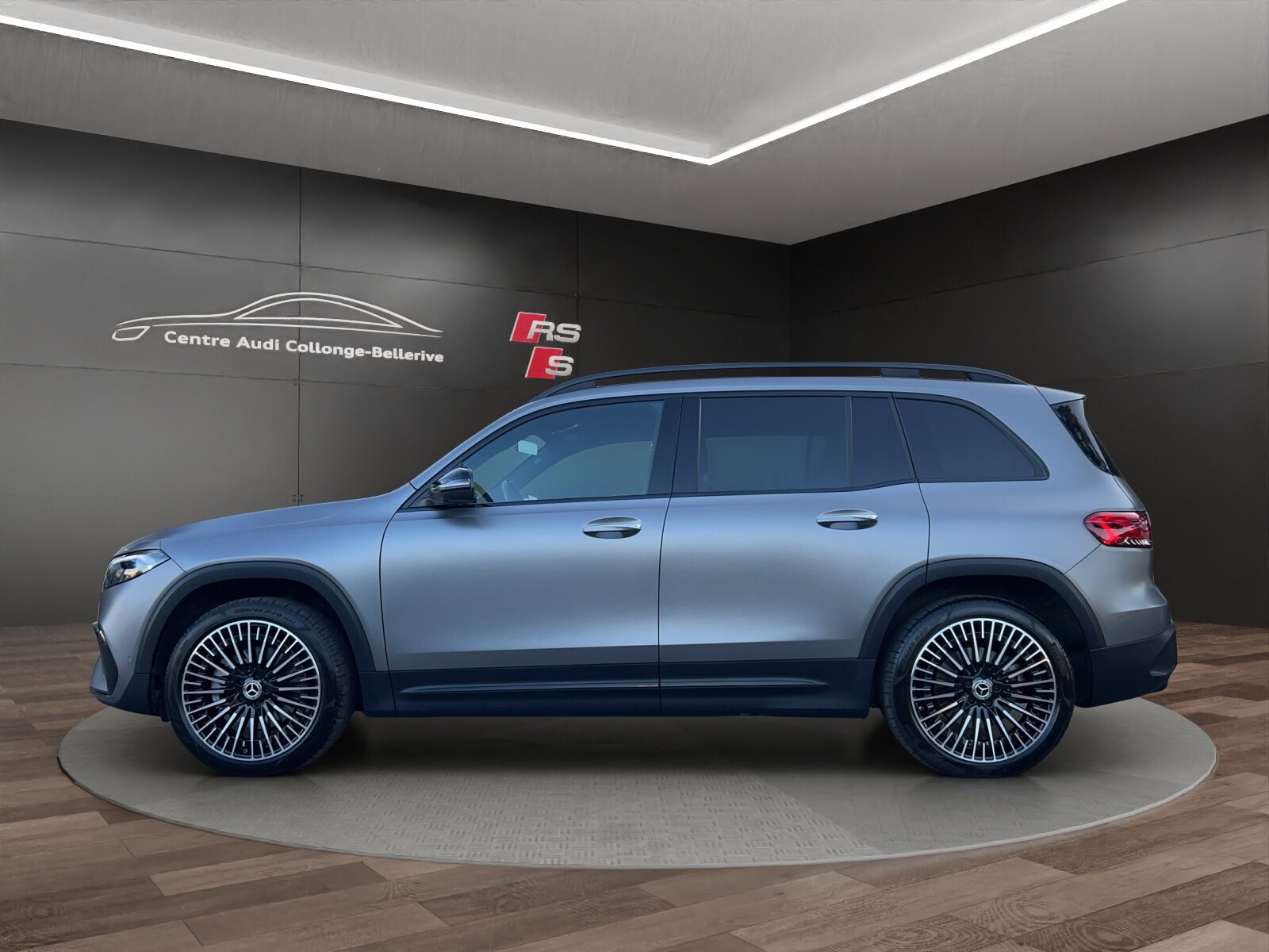 MERCEDES-BENZ EQB 300 4Matic AMG Line, Elektro, Occasion / Gebraucht, Automatik - 3