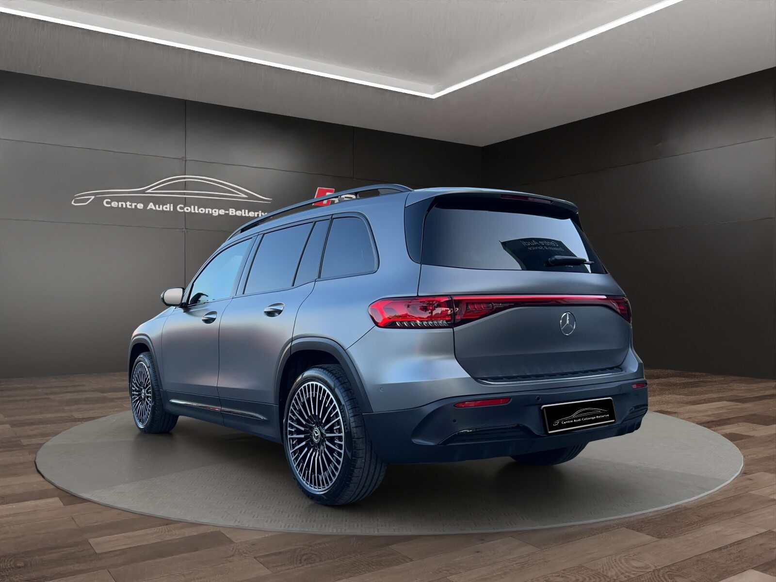 MERCEDES-BENZ EQB 300 4Matic AMG Line, Elektro, Occasion / Gebraucht, Automatik - 4