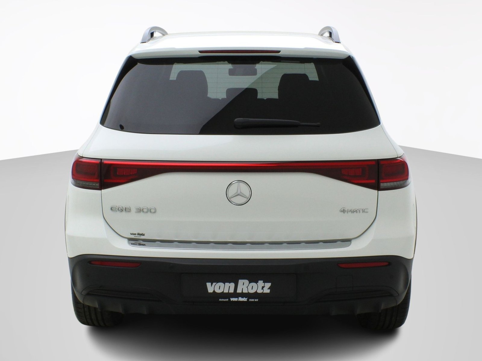 MERCEDES-BENZ EQB 300 AMG Line 4Matic, Elektro, Occasion / Gebraucht, Automatik - 4