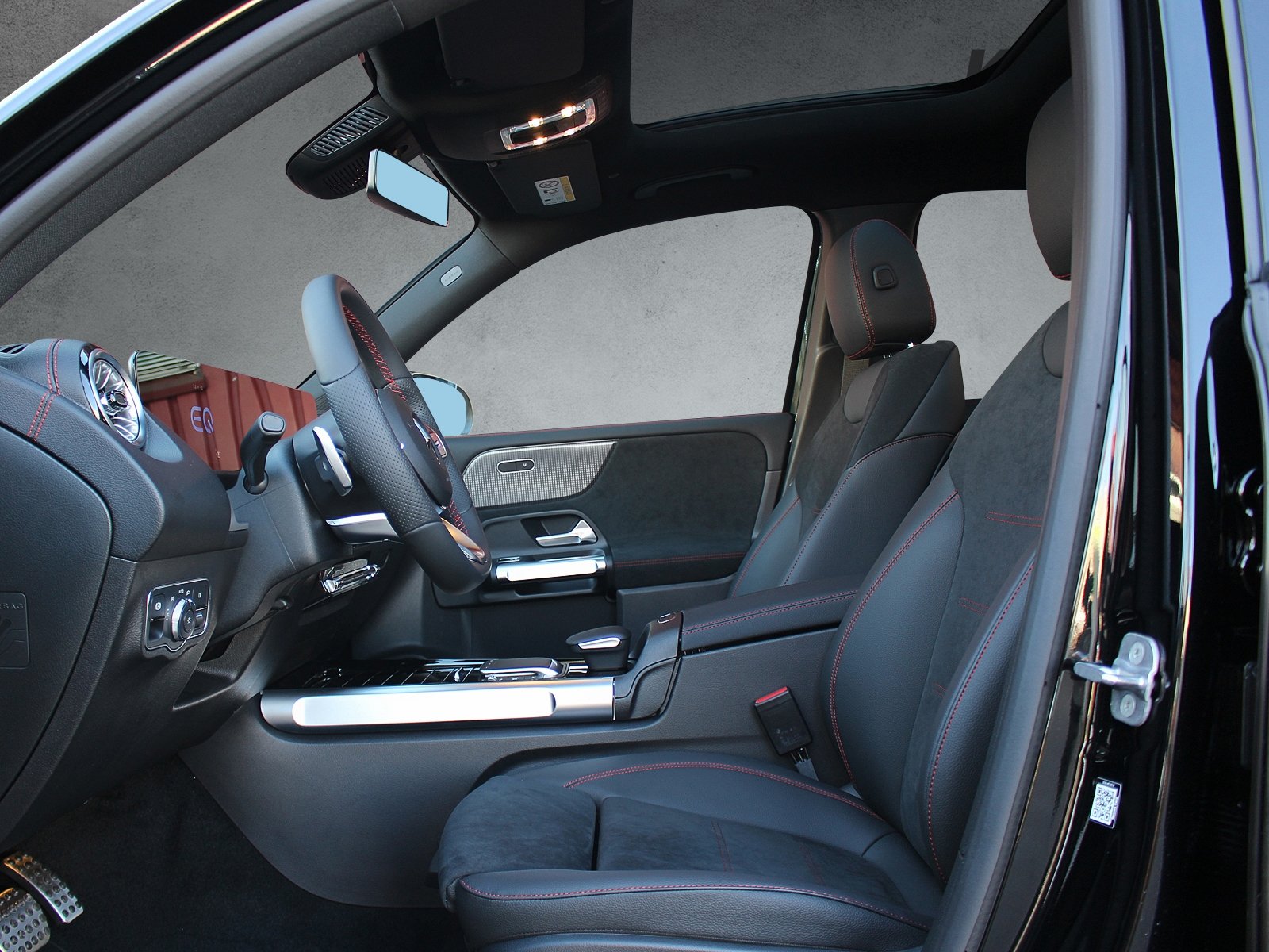 MERCEDES-BENZ EQB 300 AMG Line 4MATIC, Electric, Ex-demonstrator, Automatic - 7