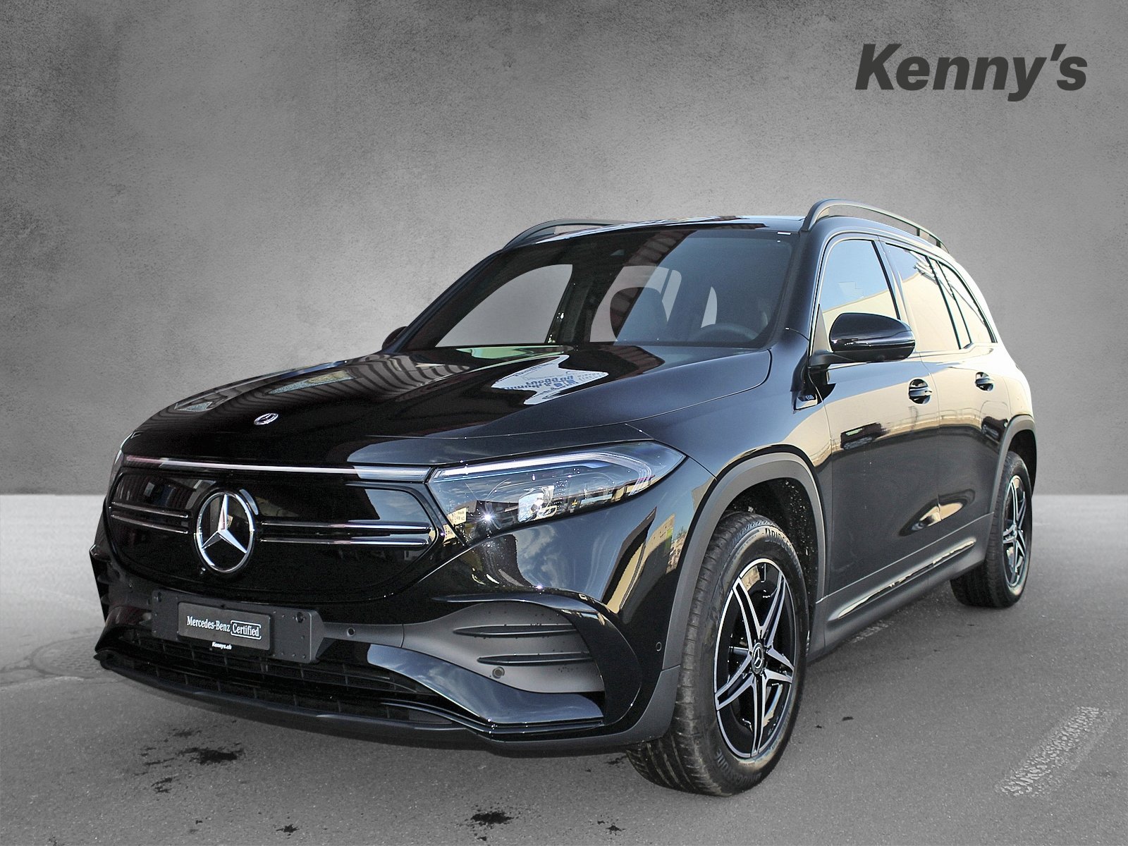 MERCEDES-BENZ EQB 300 AMG Line 4MATIC