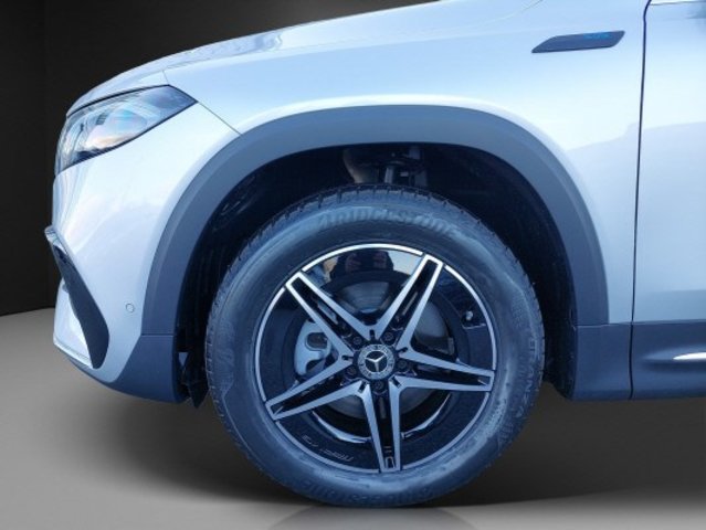 MERCEDES-BENZ EQB 300 4Matic AMG Line, Elektro, Occasion / Gebraucht, Automatik - 6