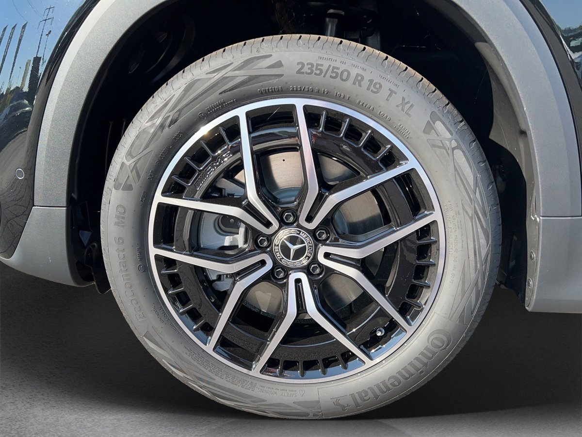 MERCEDES-BENZ EQB 300 AMG Line 4Matic, Electric, Ex-demonstrator, Automatic - 7