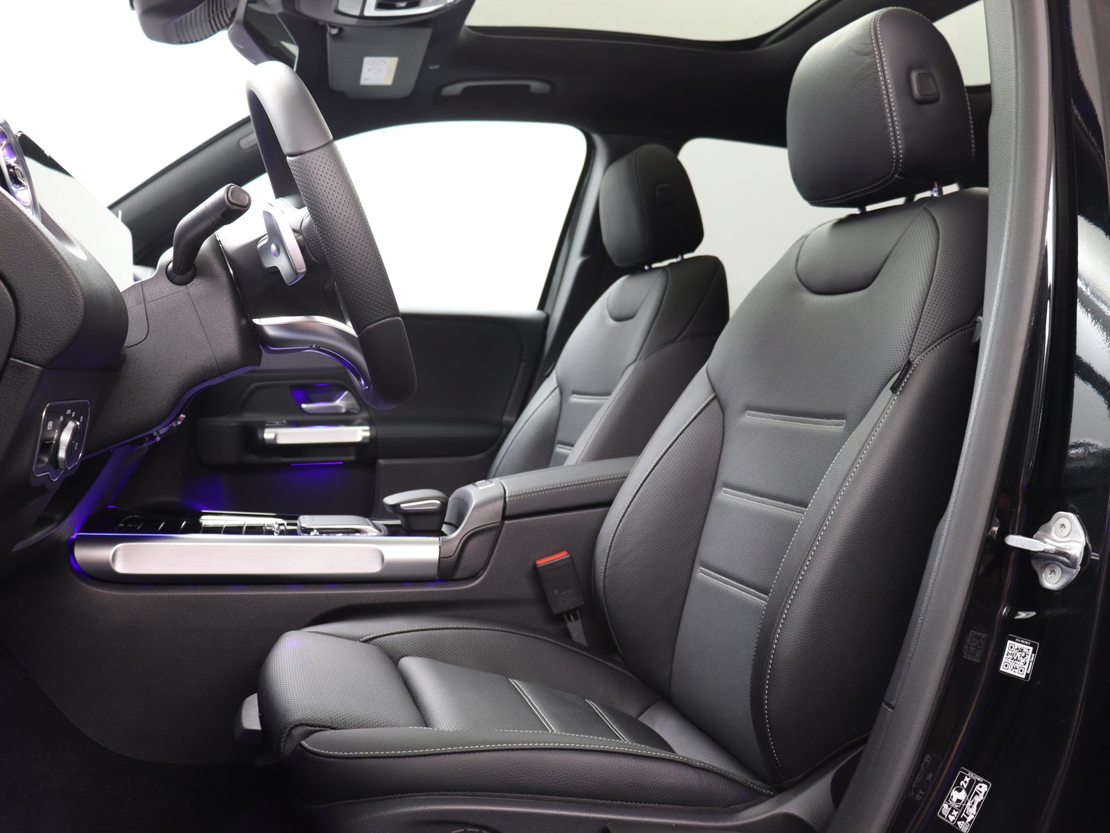 MERCEDES-BENZ EQB 350 Swiss Star AMG Line 4matic, Elettrica, Occasioni / Usate, Automatico - 3