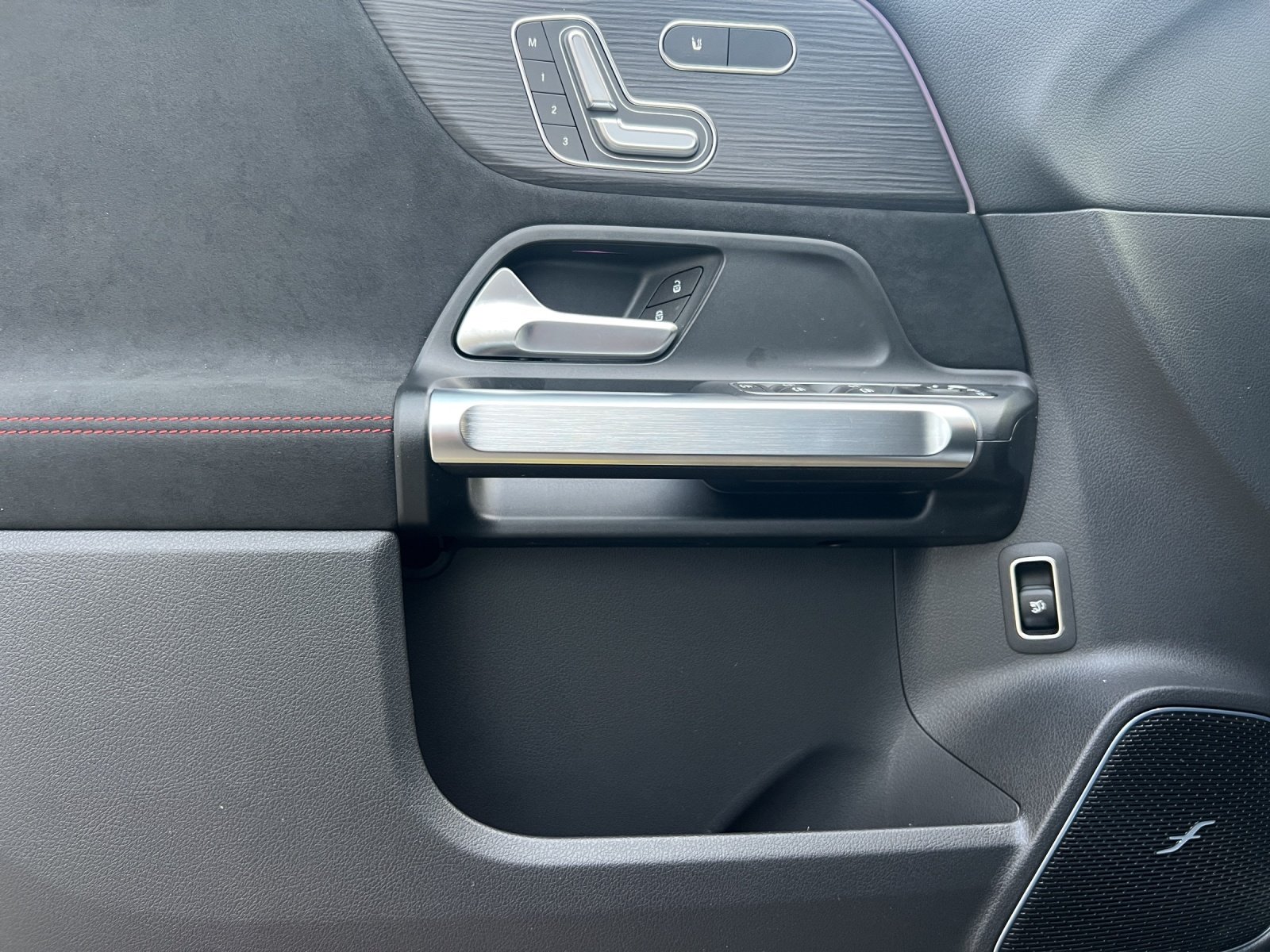 MERCEDES-BENZ EQB 350 66,5 kWh 4Matic Excellence, Électrique, Voiture nouvelle, Automatique - 7