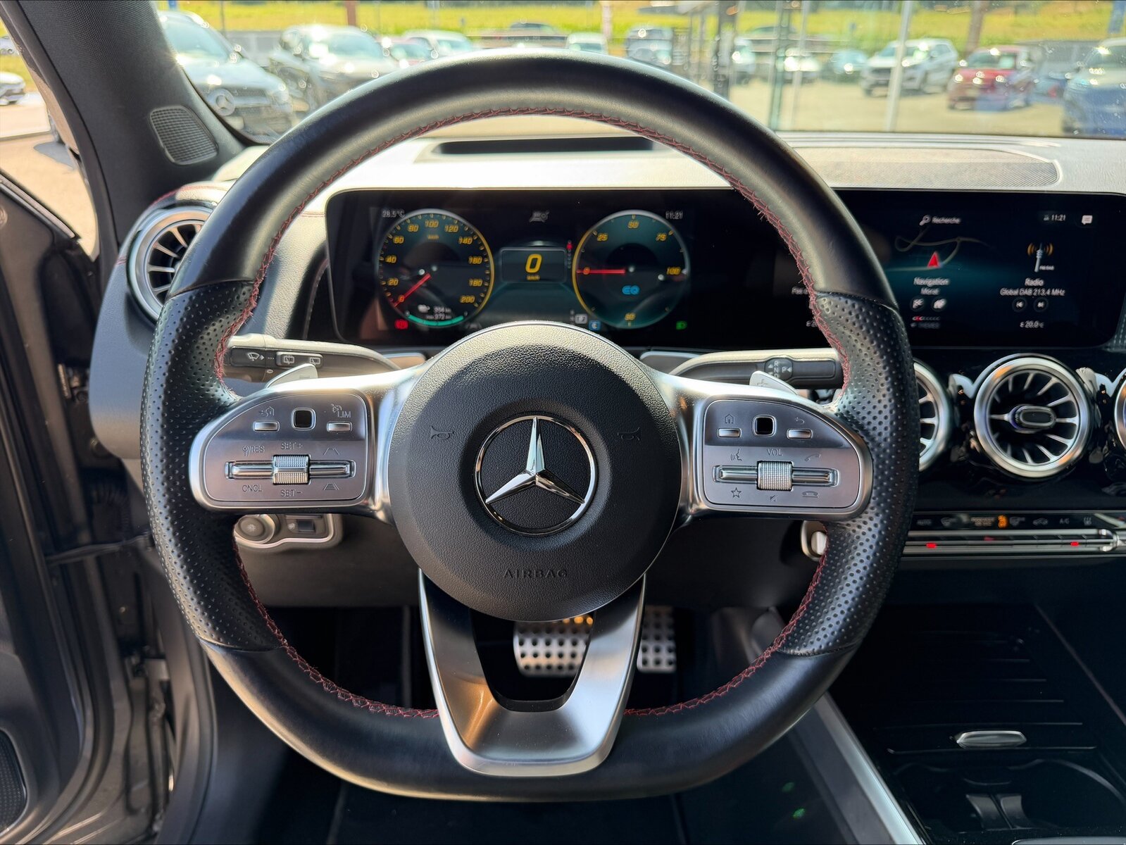 MERCEDES-BENZ EQB 350 AMG Line 4Matic, Elektro, Occasion / Gebraucht, Automatik - 6