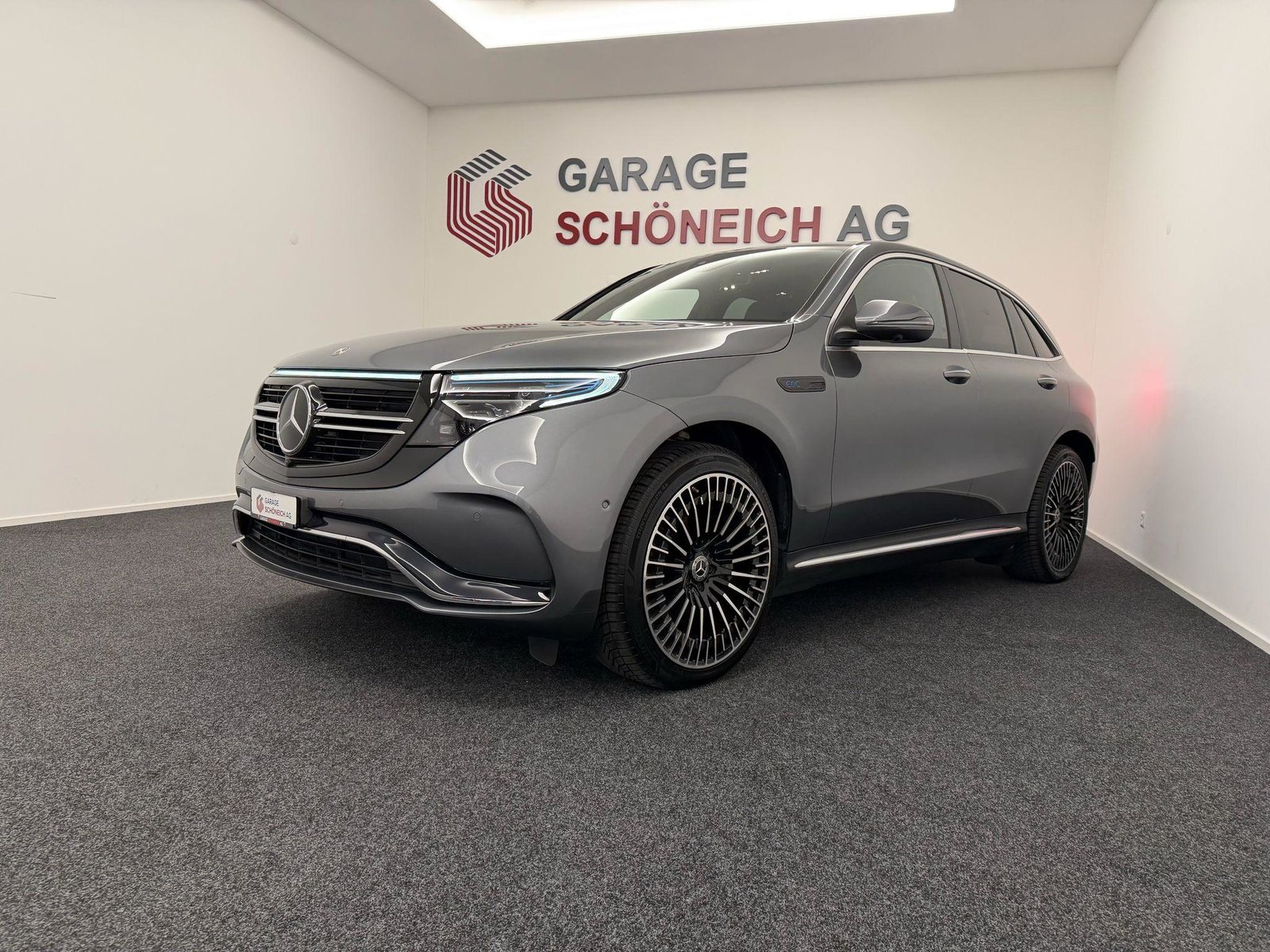 MERCEDES-BENZ EQC 400 AMG Line 4matic