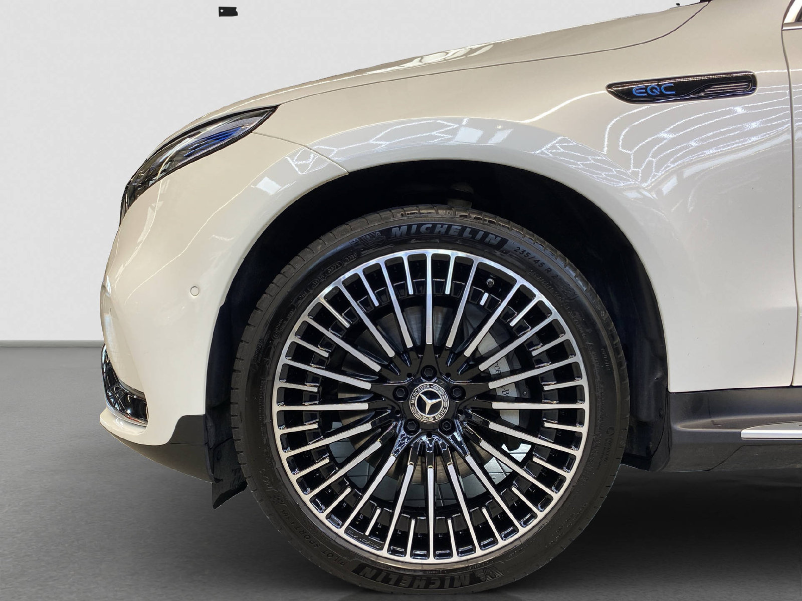 MERCEDES-BENZ EQC 400 AMG Line 4MATIC, Électrique, Occasion / Utilisé, Automatique - 7
